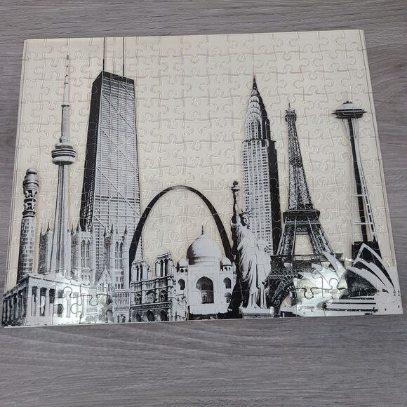 Vintage 1992 3D City Skyline Jigsaw Puzzle Size Gray White NEW in Box - Picture 4 of 8